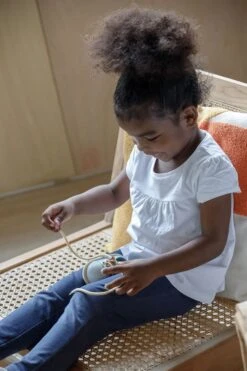 PlanToys Holzspielzeug Schnürsenkel-Orchard -Trixie Verkäufe 5409 2