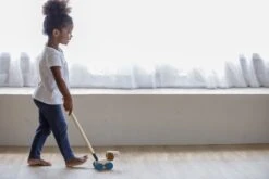 Plan Toys PlanToys Holzspielzeug Schieben & Ziehen-Welpe -Trixie Verkäufe 5724 1