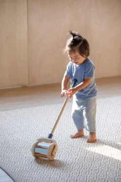 Plan Toys PlanToys Holzspielzeug Walk N Roll-Orchard -Trixie Verkäufe 5725 2