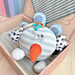 Dolce Primo Aktivitätsspielzeug Pfau Peter - 19 Cm -Trixie Verkäufe dolce toys shaker peacock