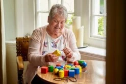 EDX Education 53365 Riesige Fadenperlen Aus Holz (24-teilig) -Trixie Verkäufe edx education 53365 riesige fadenperlen aus holz 24 teilig 3