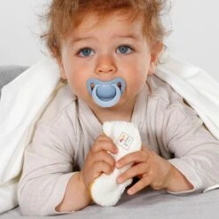 Fehn 056334 Jerseydecke Mit Nilpferd FehnNATUR – Kuschelige Babydecke Mit Knister-Spielzeug Aus 100% Bio-Baumwolle Für Babys Und Kleinkinder Ab 0+ Monaten – Größe: 100 X 70 Cm -Trixie Verkäufe fehn 056334 jerseydecke mit nilpferd fehnnatur kuschelige babydecke mit knister spielzeug aus 100 bio baumwolle fuer babys und kleinkinder ab 0plus monaten groesse 100 x 70 cm 1 1