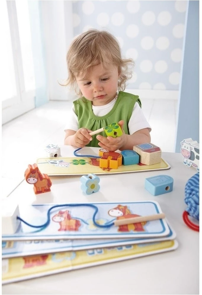 HABA Fädelspiel Auf Dem Land 2 HABA Fädelspiel Auf Dem Land – Bild 2