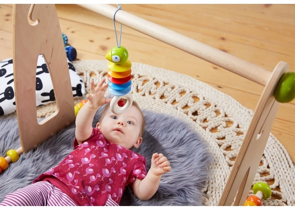 HABA Hängefigur Papagei 1 HABA Hängefigur Papagei