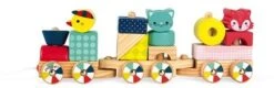 Janod - Baby Forest Holzzug, Nachziehspielzeug, Mit 17 Bausteinen, Zum Erlernen Von Formen Und Farben, Fördert Feinmotorische Fähigkeiten, Ab 1 Jahr, J08022