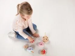 Lilliputiens ALICE - Stapelpyramide -Trixie Verkäufe lilliputiens alice stapelpyramide 3