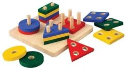 Plan Toys PlanToys Holzspielzeug Geometrisches Sortierbrett