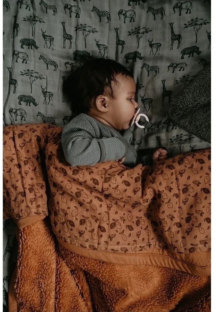 Snoozebaby Bio-Wickeltuch Safari Grau - 80x80 Cm 2 Snoozebaby Bio-Wickeltuch Safari Grau - 80x80 Cm – Bild 2