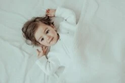 Snoozebaby Decke Kinderbett T.O.G. 2.0 Stone Beige - 100x150cm -Trixie Verkäufe snoozebaby organic blanket cot tog 20 stone beige 100x150cm