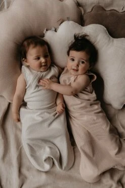 Snoozebaby Fütterungskissen Milky Rust - 75 X 20 X 15 Cm -Trixie Verkäufe snoozebaby organic feeding pillow milky rust with detachable cover