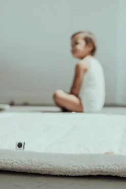 Snoozebaby Spieltuch Fröhlicher Spielstein Beige - 75x95cm 10 Snoozebaby Spieltuch Fröhlicher Spielstein Beige - 75x95cm -Trixie Verkäufe snoozebaby organic playing cloth cheerful playing 75x95cm stone beige 1