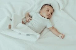 Snoozebaby Wickeldecke Trendy Wrapping Stone Beige - 90x110cm 11 Snoozebaby Wickeldecke Trendy Wrapping Stone Beige - 90x110cm -Trixie Verkäufe snoozebaby organic wrap blanket trendy wrapping 90x110cm stone beige 2