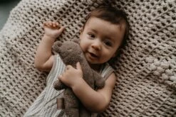 Snoozebaby ORGANIC Billy Bär Kuschelig Warm Braun 7 Snoozebaby ORGANIC Billy Bär Kuschelig Warm Braun -Trixie Verkäufe snoozebaby organische knuffelbeer billy warm brown 30 cm