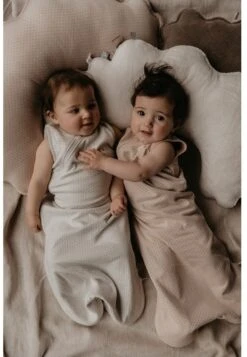 Snoozebaby Schlafanzug Ohne Ärmel TOG 1.0 Stone Beige - 3-9 Monate -Trixie Verkäufe snoozebaby schlafanzug ohne aermel tog 10 stone beige 3 9 monate 3