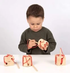 TickiT Holzschnürung Und Fädelformen 4 Stück 73426 -Trixie Verkäufe tickit holzschnuerung und faedelformen 4 stueck 73426 2