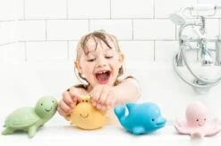 Tikiri Biss Und Badespielzeug Mit Rasseldelfin 11 Cm Blau -Trixie Verkäufe tikiri biss und badespielzeug mit rasseldelfin 11 cm blau 3